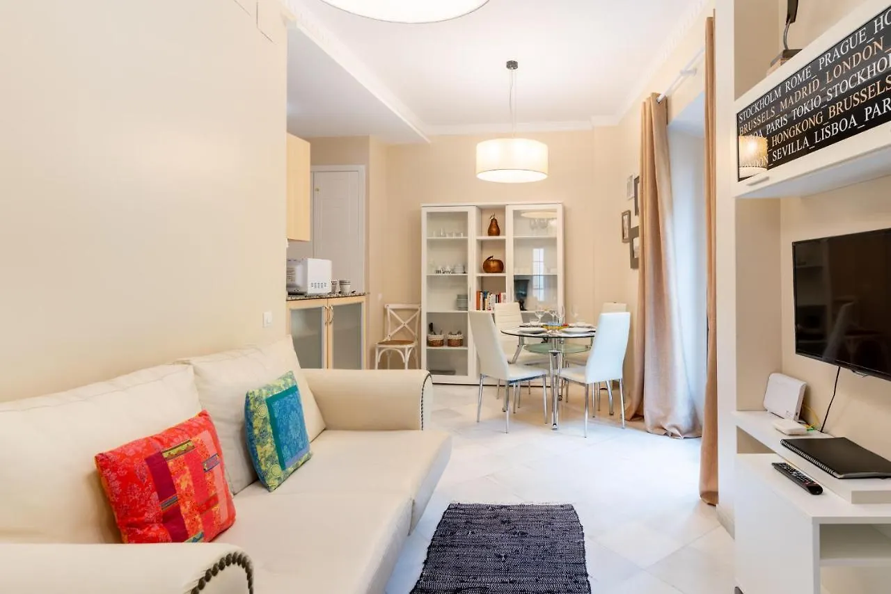 Precioso Y Moderno Apartamento En Centro De Sevilla 0*, Seville Spain