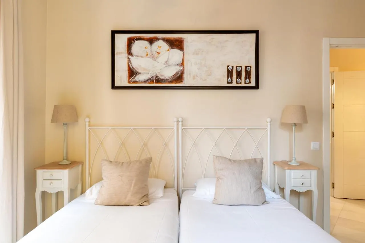 Daire Precioso y moderno apartamento en centro de Sevilla